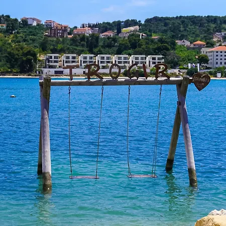Appartamento Lorena - With Sea View Near Old Town Traù